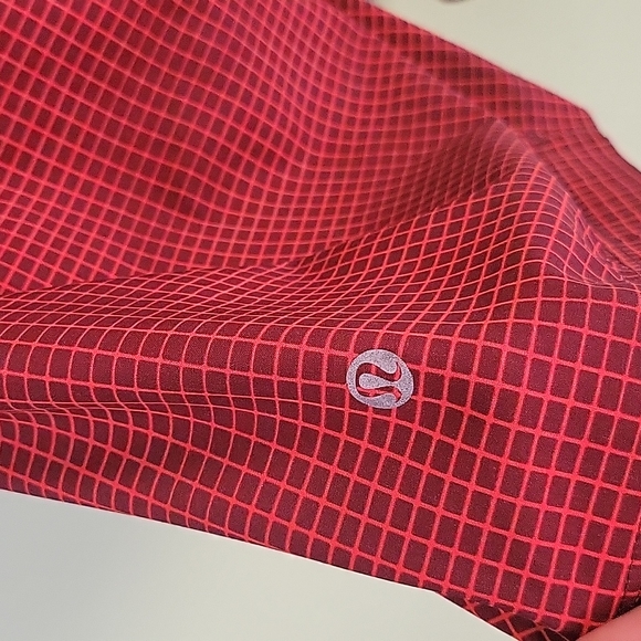 Lulu Lemon mems shorts - Picture 5 of 7